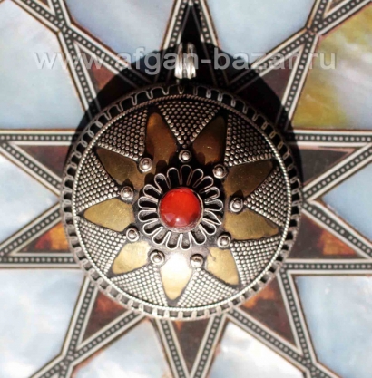 Туркменская подвеска с сердоликом Pendant in Kazakh style with aqeek carnelian. 