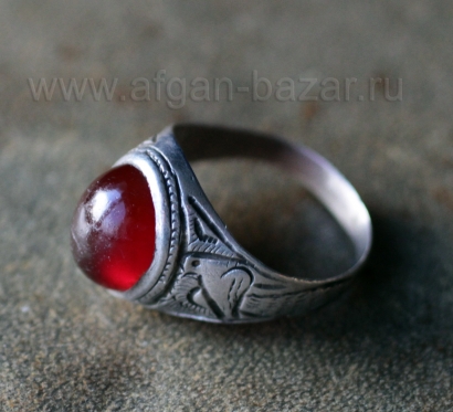 Винтажный перстень с сердоликом и изображением птицы. Турция, 20 в.