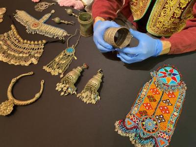В тени горных вершин - украшения Афганистана В тени горных вершин - украшения Афганистана